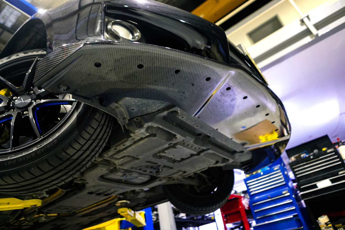 Toms Racing Carbon Body Kit for ISF V2