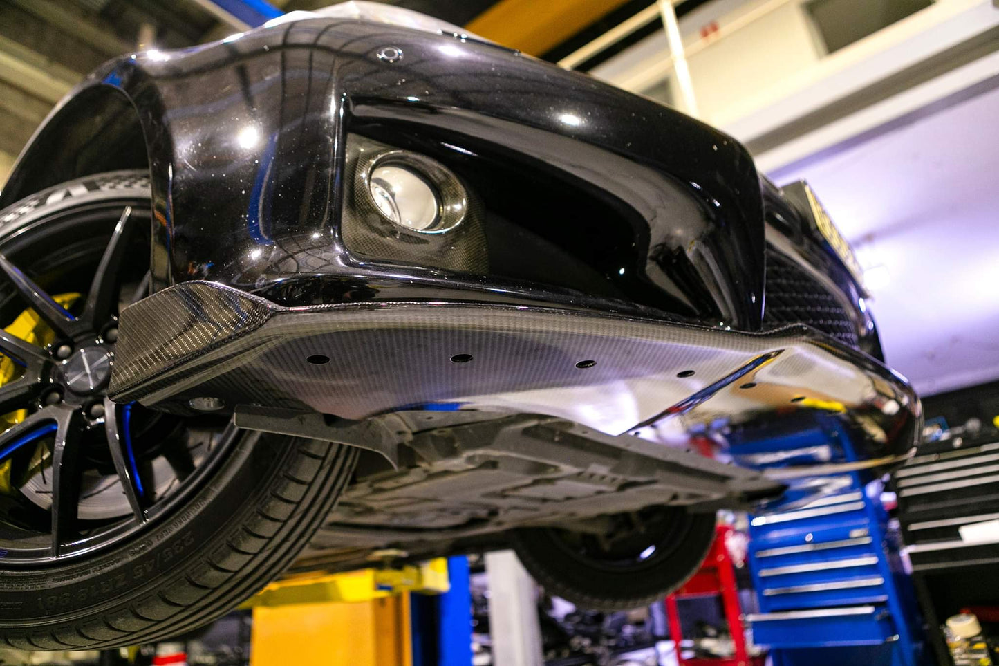 Toms Racing Carbon Body Kit for ISF V2