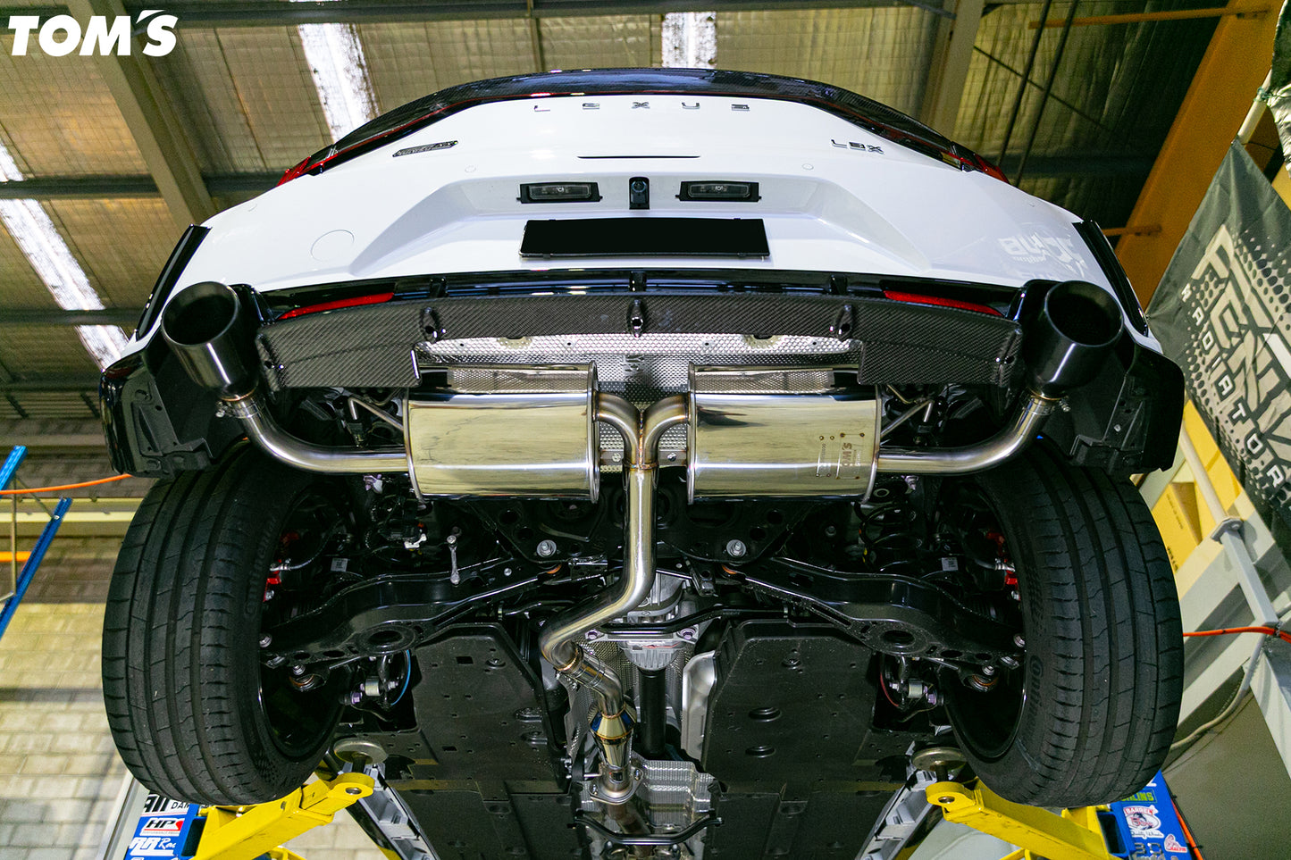 Toms Racing Barrel Exhaust for Lexus LBX RR