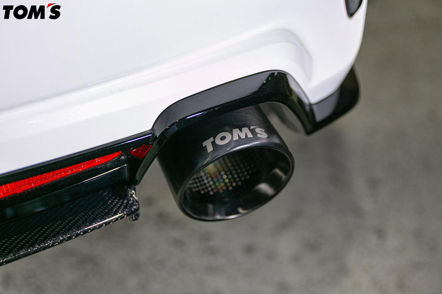 Toms Racing Barrel Exhaust for Lexus LBX RR