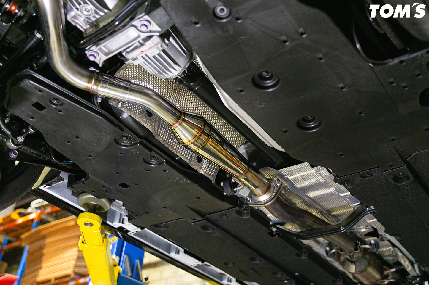Toms Racing Barrel Exhaust for Lexus LBX RR