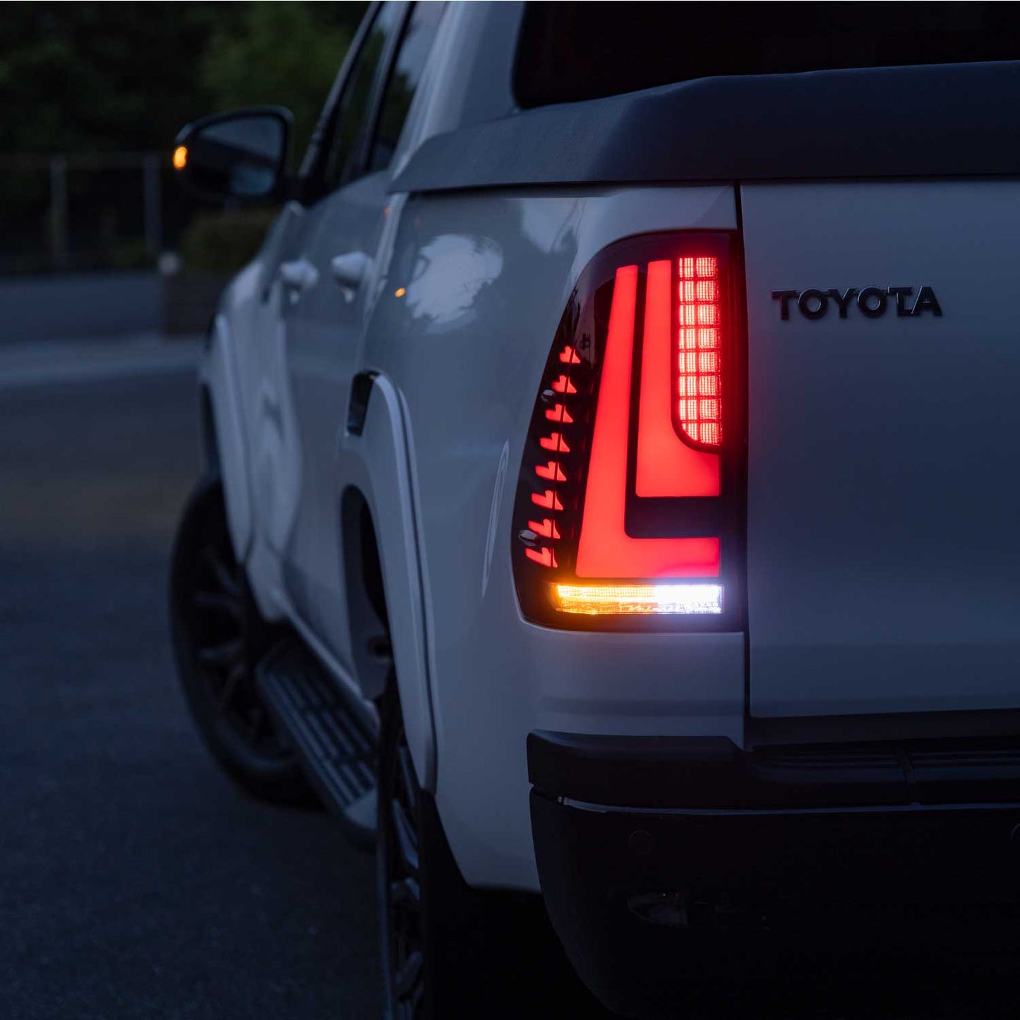 Valenti Jewel LED Tail Lamp REVO For Toyota Hilux