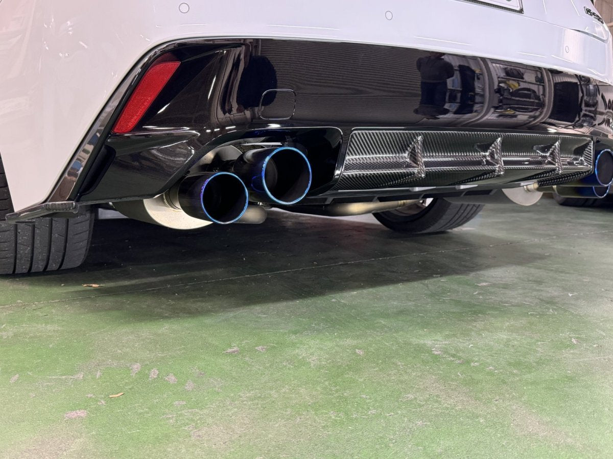 LEMS Dry carbon rear diffuser for IS500