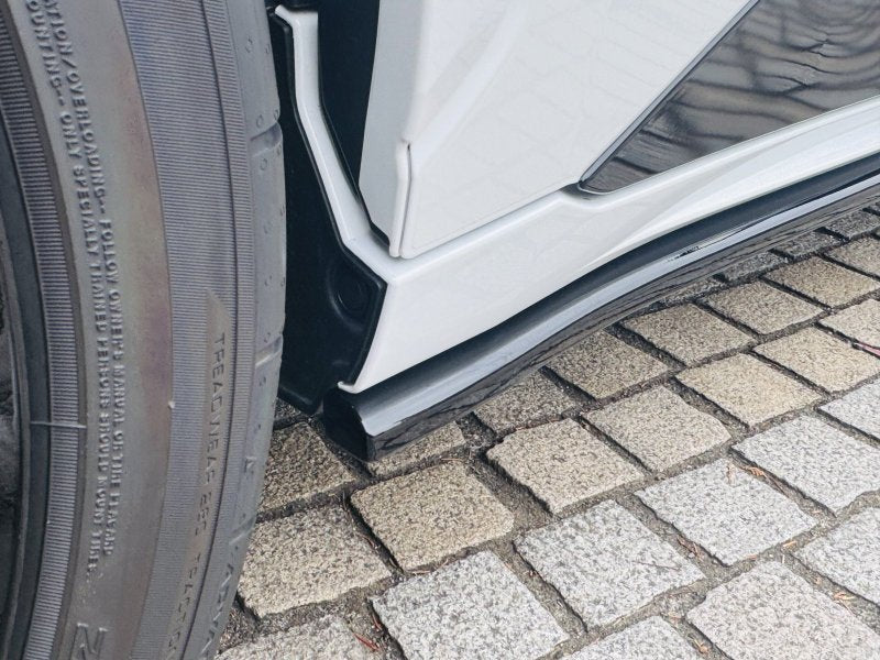 LEMS Dry Carbon Side skirts for Lexus LBX Morrizo RR
